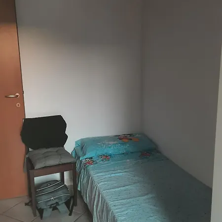 Casagiuvaleo Apartamento Pula